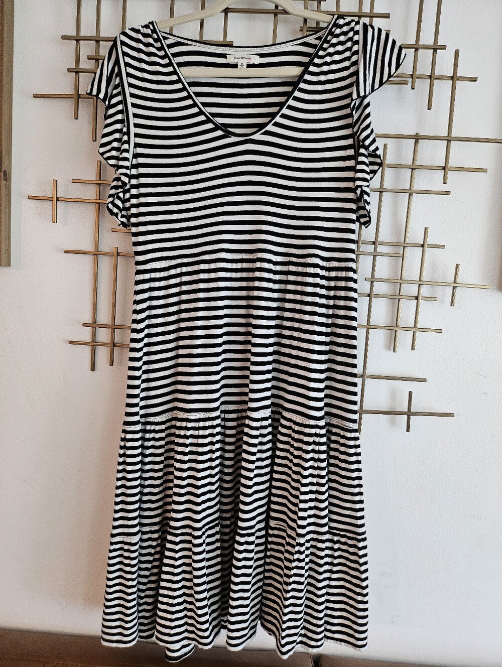 M- Max studio- Black & White Striped Ruffle Sleeve Tiered Dress